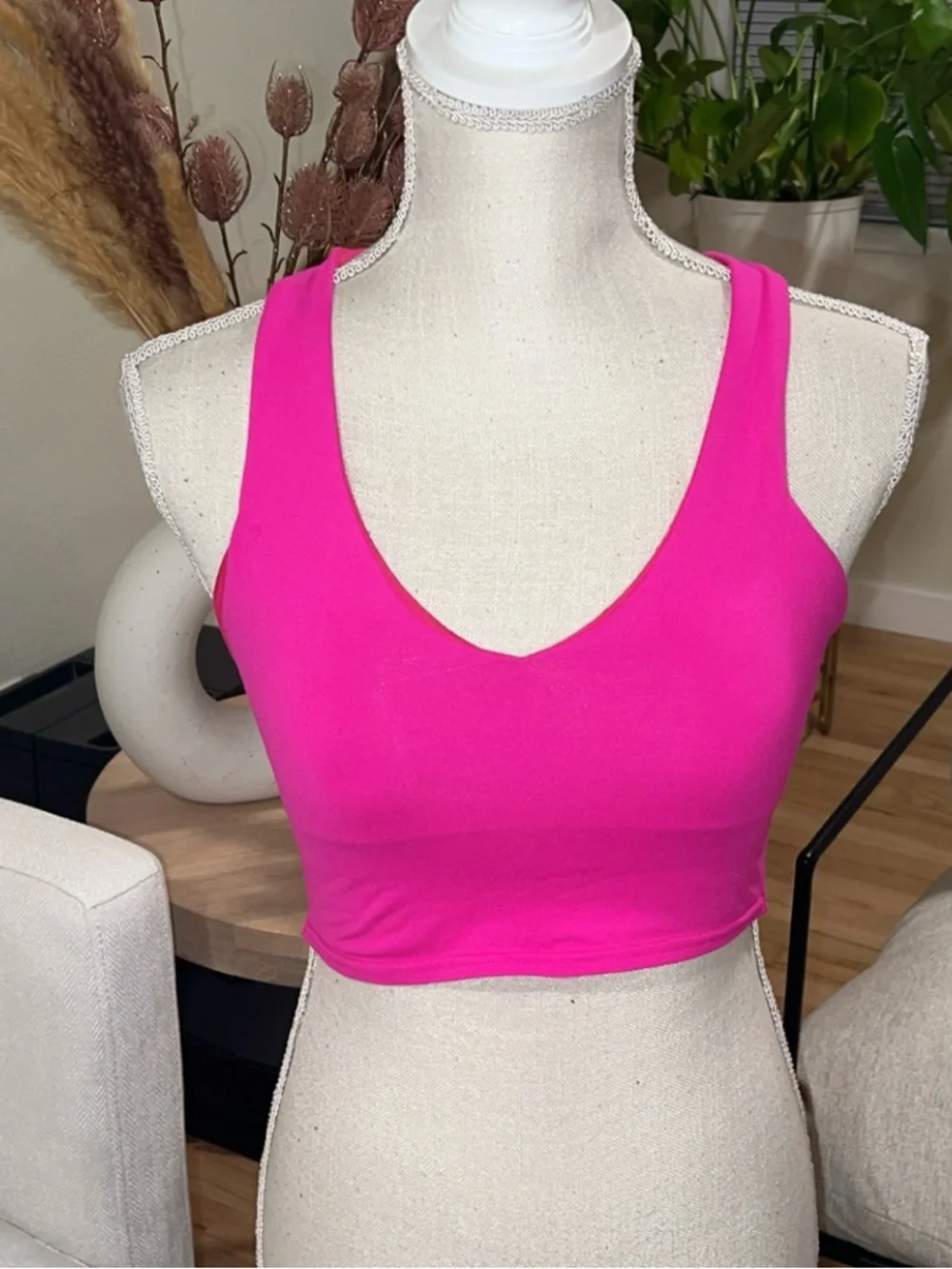 ALO YOGA Real Bra Tank Bright Pink